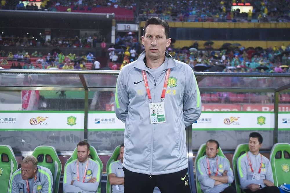 足球俱乐部 足球俱乐部